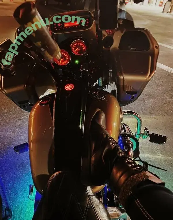 ravenrose nude photo #0019 (DD / ravenrosie_)