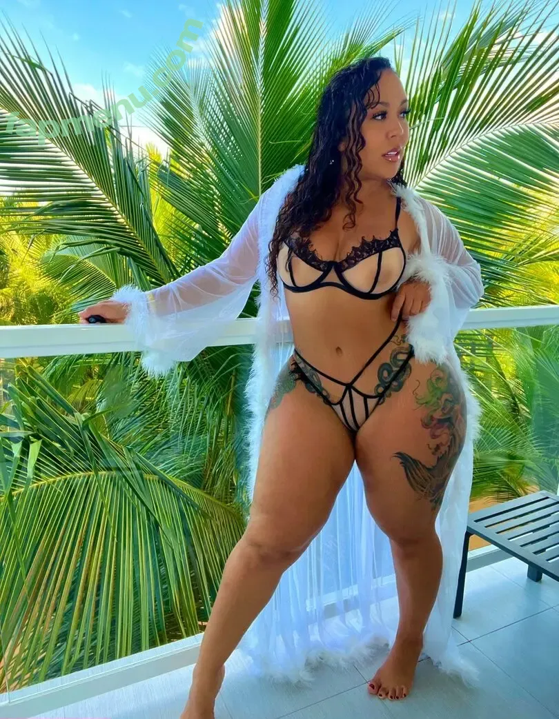 raventhick nude photo #0007 (raventhick)