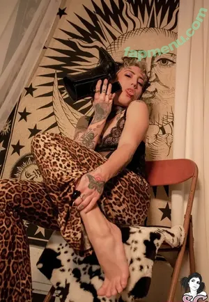 Ravenxaquarius / ravenxaqua888 nude photo #0002