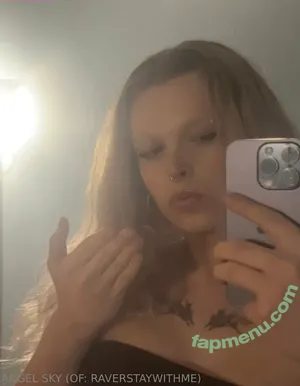  nude photo #0004