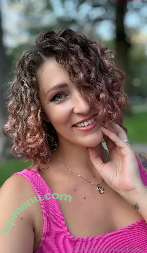 ravishingruth nude photo #0019 (reel)