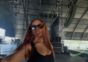 Ravyn Lenae / ravynlenae nude photo #0006