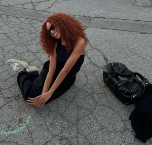 Ravyn Lenae / ravynlenae nude photo #0022