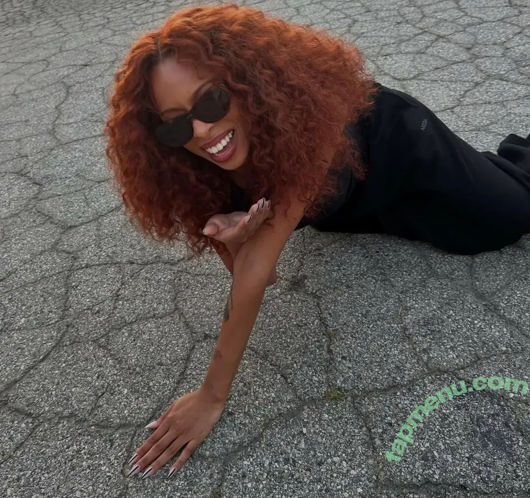 Ravyn Lenae nude photo #0020 (ravynlenae)
