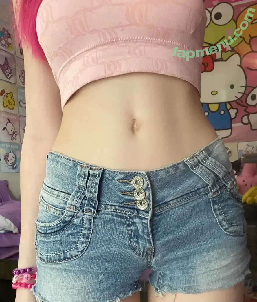 Rawrrot nude photo #0008 (Glittrkitti)