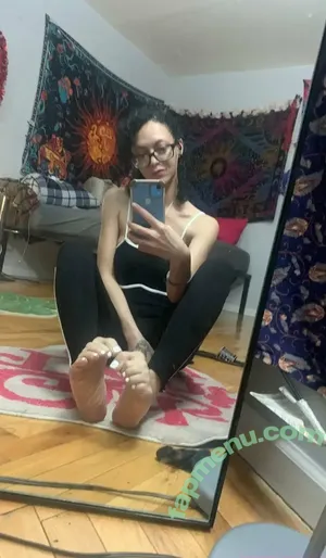 rawrxsoles / omgxrawr nude photo #0040