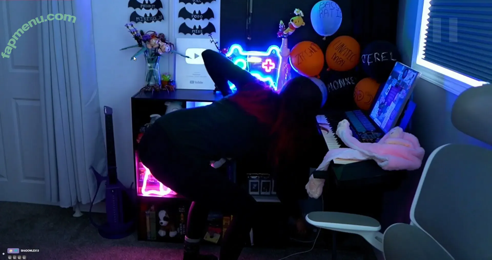 Rayactions nude photo #0045 (rayactions_)