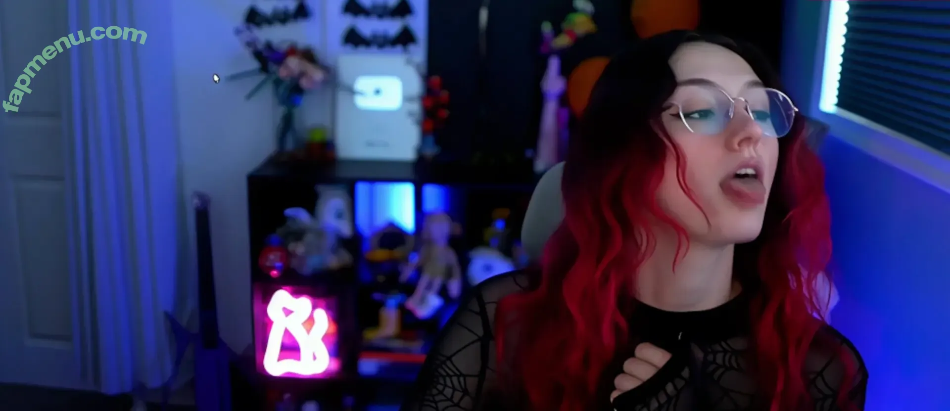 Rayactions nude photo #0050 (rayactions_)