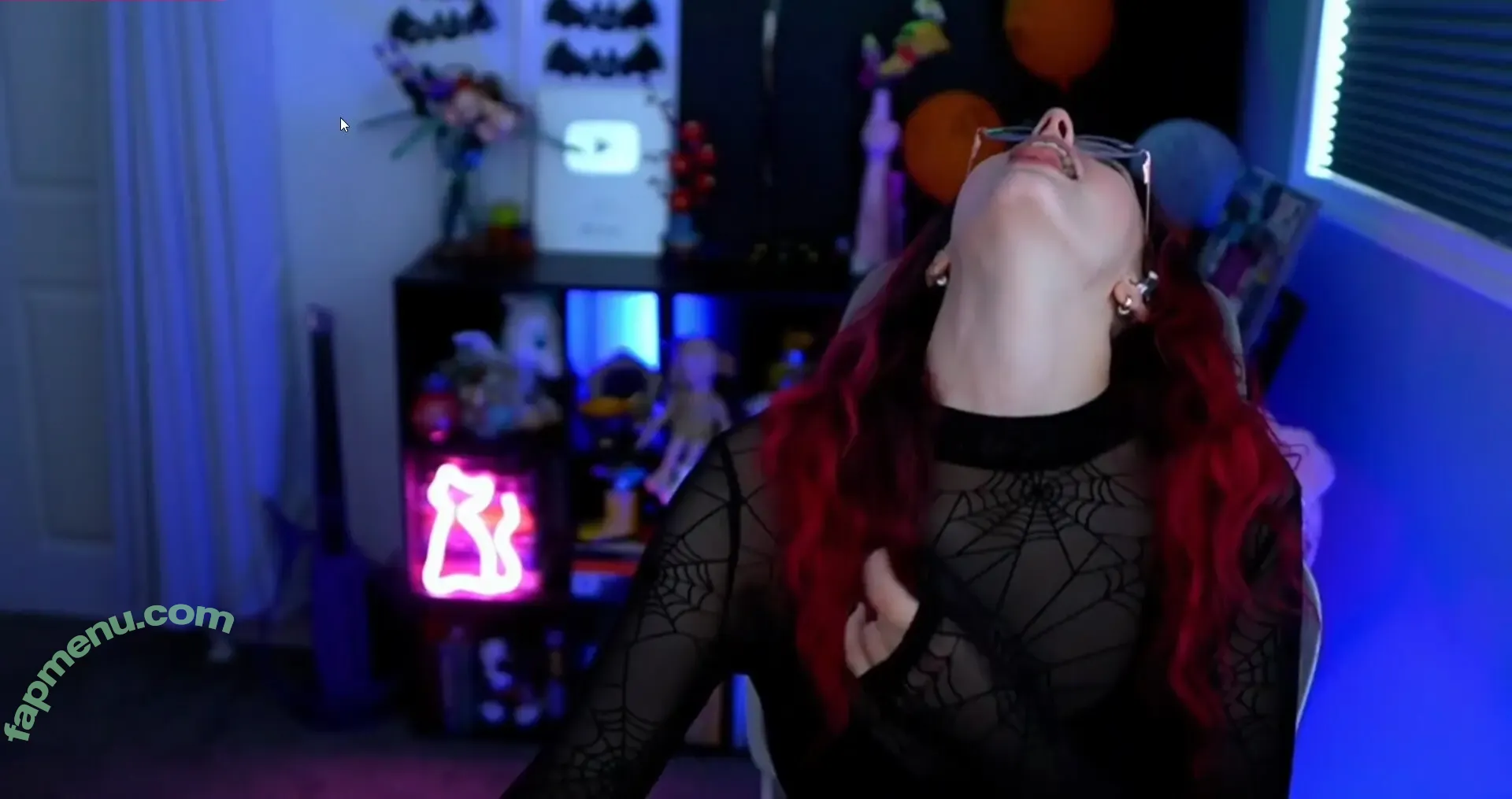 Rayactions nude photo #0055 (rayactions_)