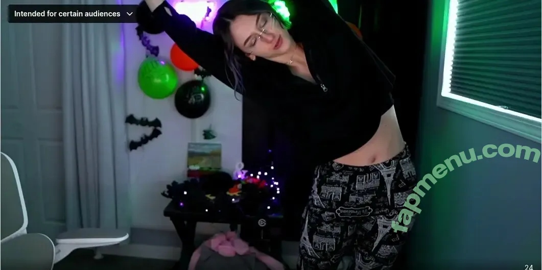 Rayactions голая photo #0944 (rayactions_)