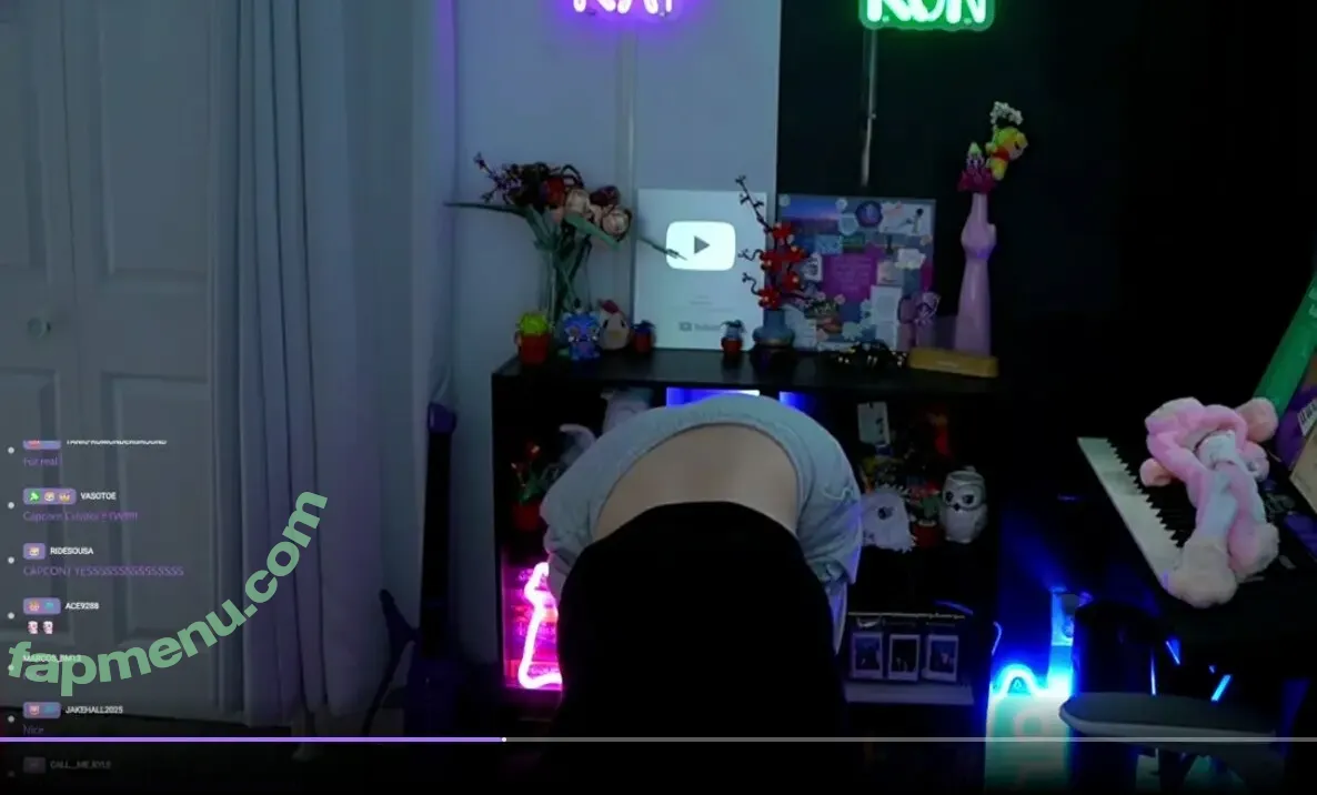 Rayactions nude photo #0971 (rayactions_)