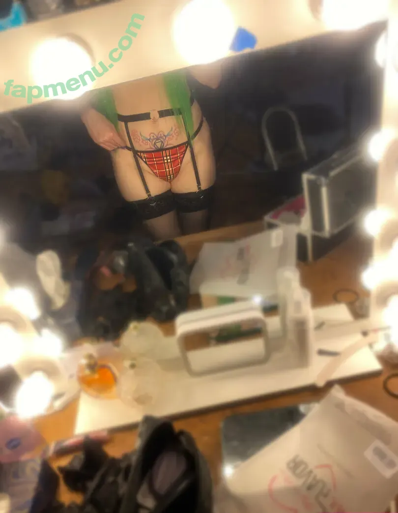 rayanacosplay nude photo #0004 (rayanalamperouge)