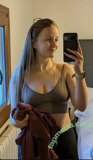 RayaOnAir nude photo #0055