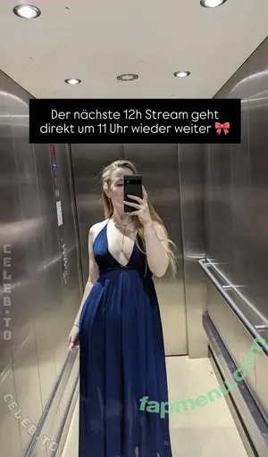 RayaOnAir nude photo #0057