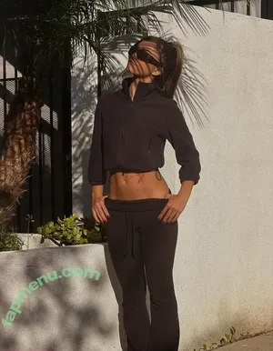 Rayna V / raynaroseetv / raynavallandingham nude photo #0119