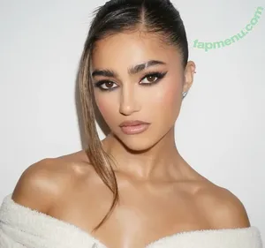 Rayna V / raynaroseetv / raynavallandingham / raynavham nude photo #0121