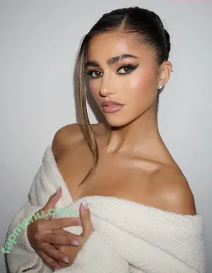 Rayna V / raynaroseetv / raynavallandingham / raynavham nude photo #0123