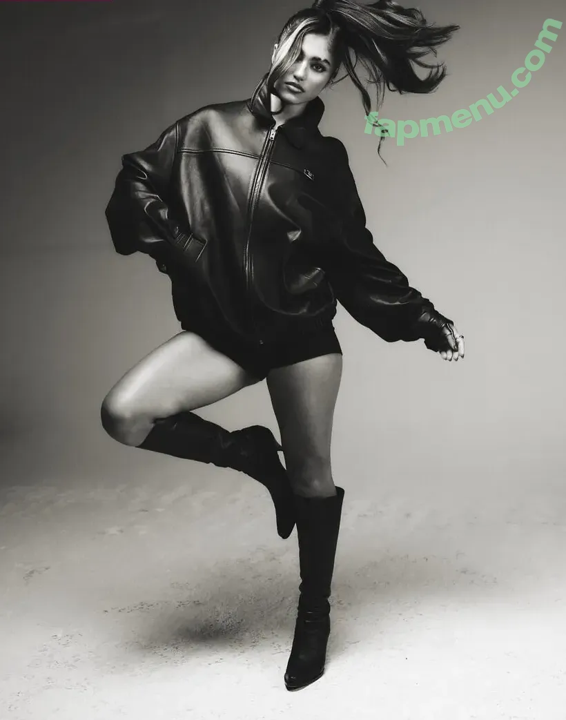 Rayna V nude photo #0134 (raynaroseetv / raynavallandingham / raynavham)