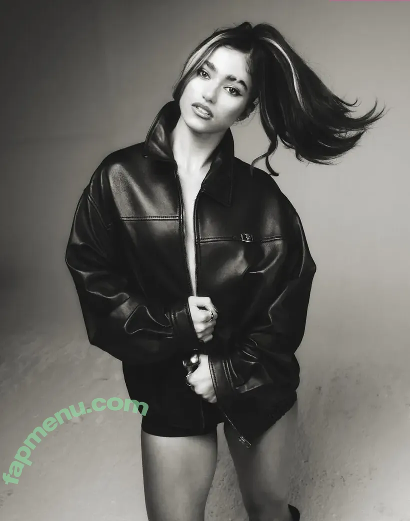 Rayna V nude photo #0135 (raynaroseetv / raynavallandingham / raynavham)