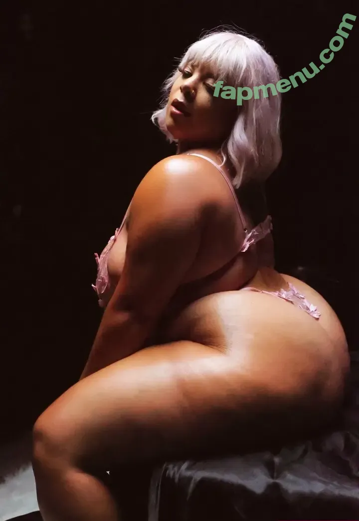 rayvenbaxter nude photo #0001 (rayvenbaxter)