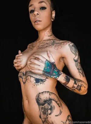 razorredd / razorreddartandtattoos nude photo #0017