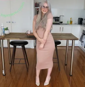 React GirlsYT / chinglishreactions / imon_Snow nude photo #0217