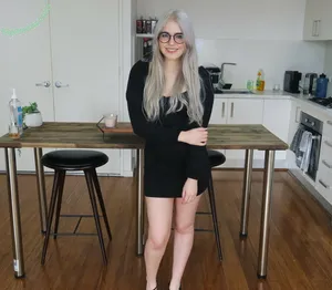 React GirlsYT / chinglishreactions / imon_Snow nude photo #0218