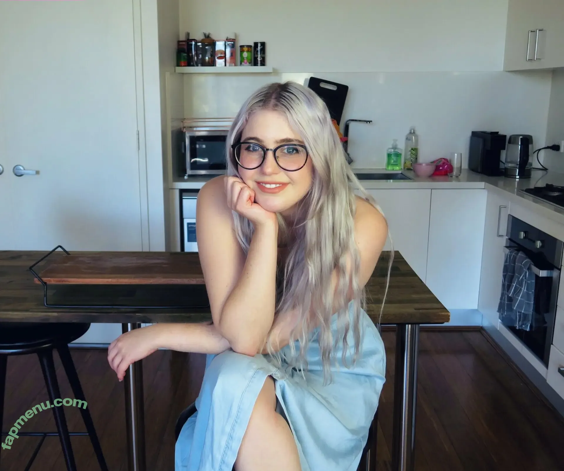 React GirlsYT nude photo #0219 (chinglishreactions / imon_Snow)