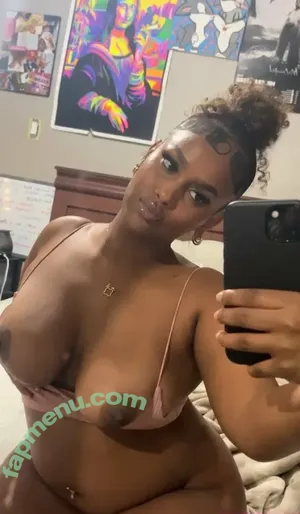 Realaliyahmai / liyahmai nude photo #0017