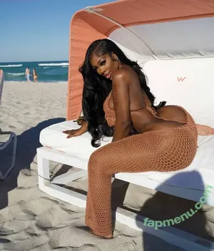 Realbellanuetch nude photo #0012