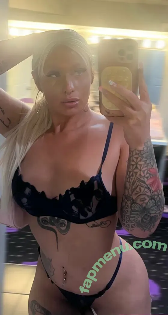 realchanellux nude photo #0012 (realchanellux)