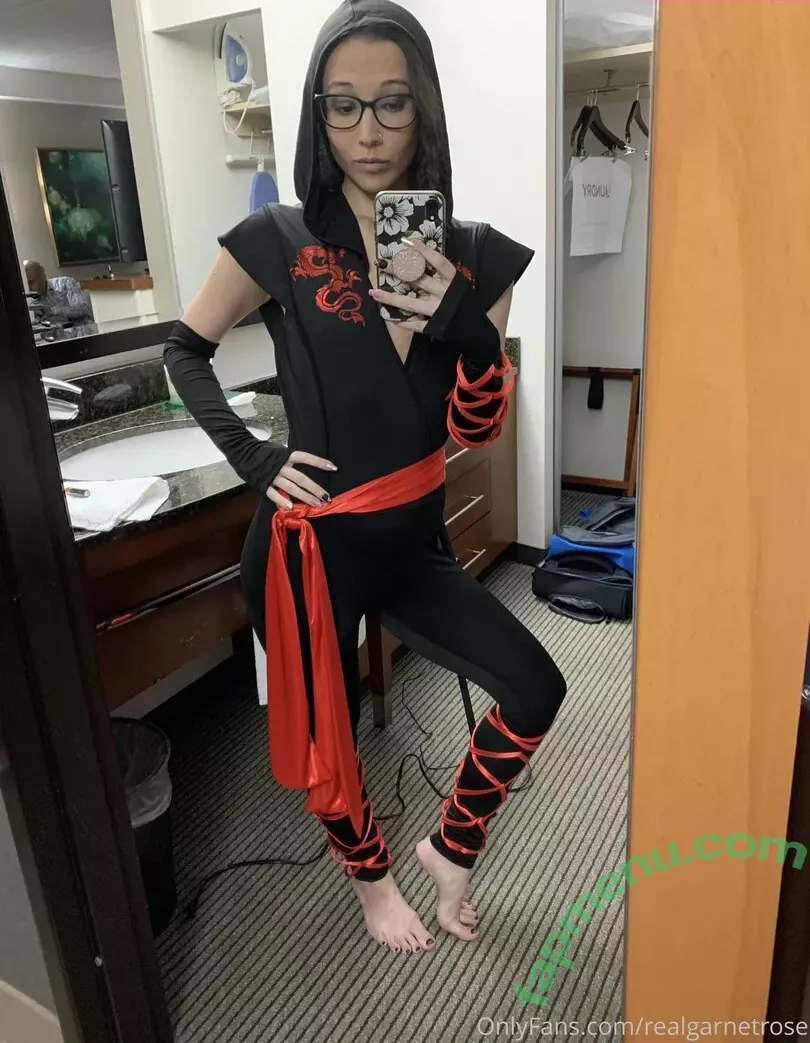 realgarnetrose nude photo #0108 (garnets.and.roses)