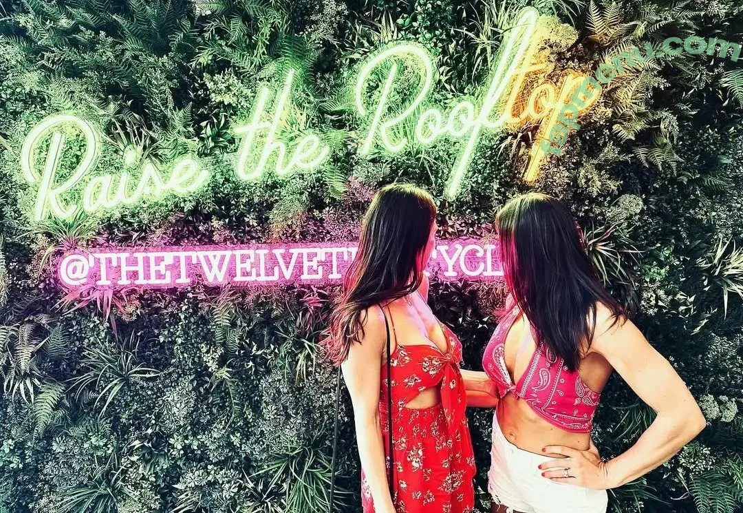 RealHotWifeVIP nude photo #0011 (realhotwife / the.real.hot.wife)