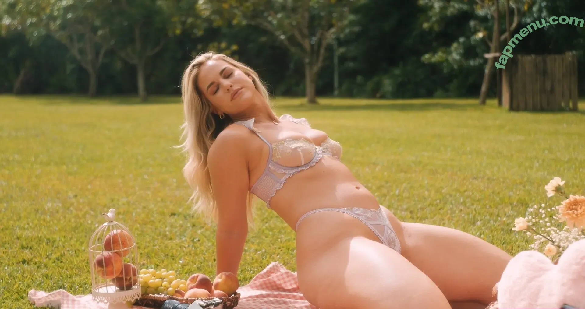 Realitywithriss nude photo #0006 (stallionshit / thiccfitwithriss)