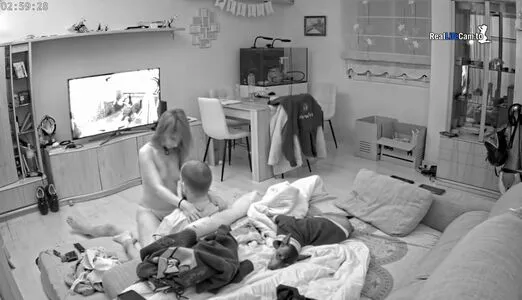 Reallifecam nude photo #0073