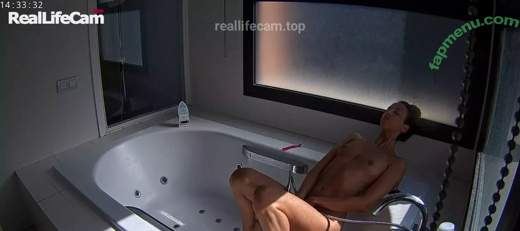 Reallifecam nude photo #0120 (Reallifecam)