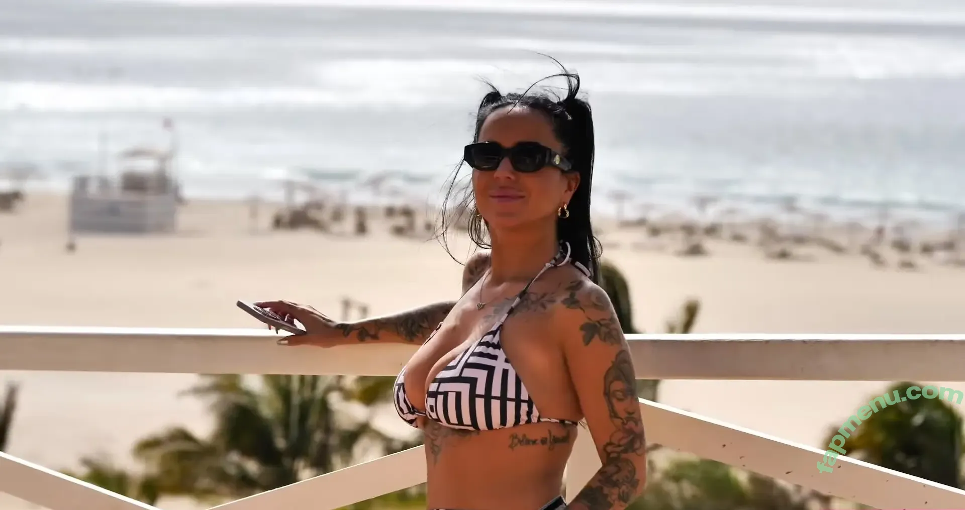 Reallifecam nude photo #0482 (Reallifecam)