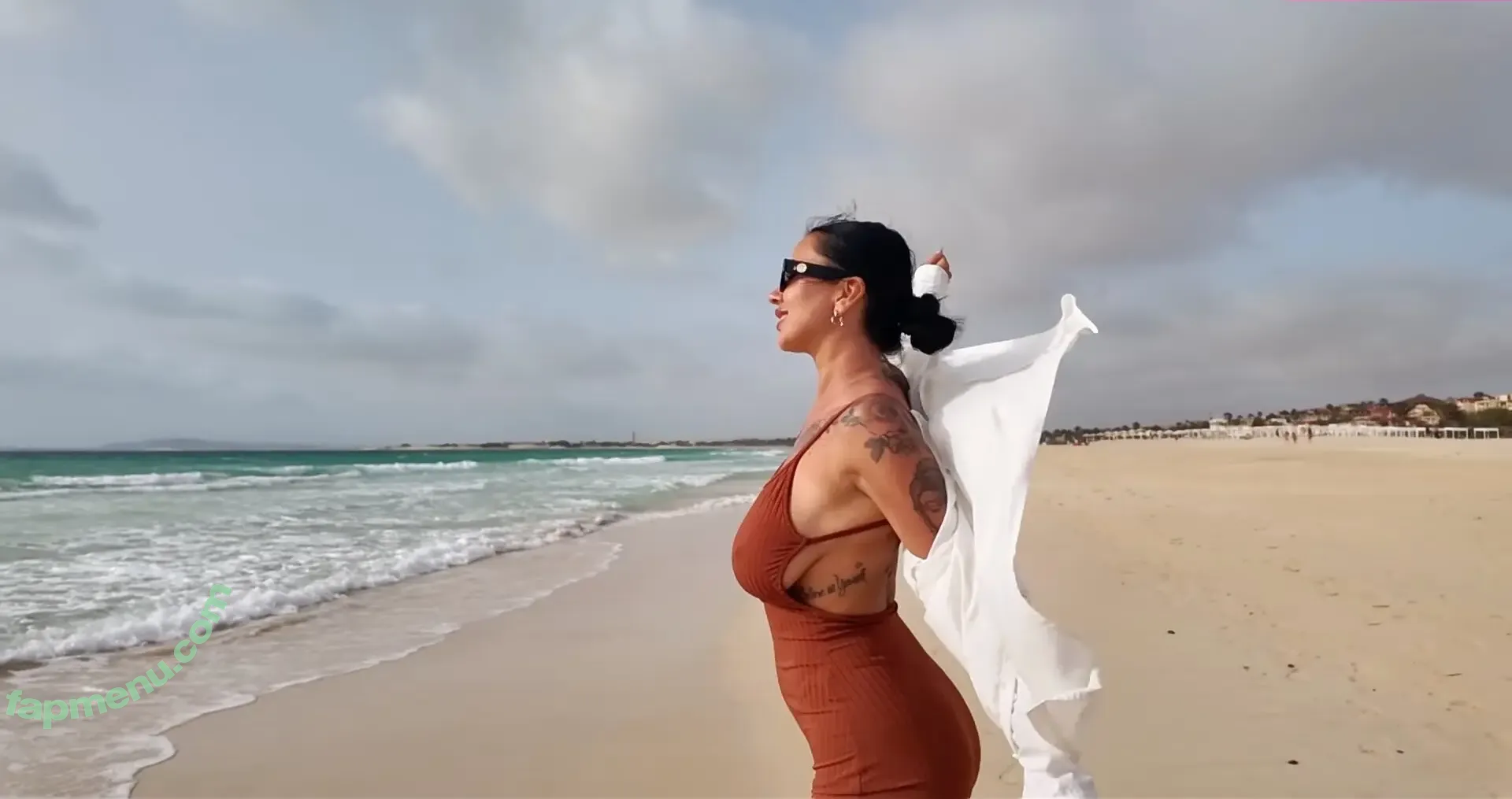 Reallifecam nude photo #0494 (Reallifecam)