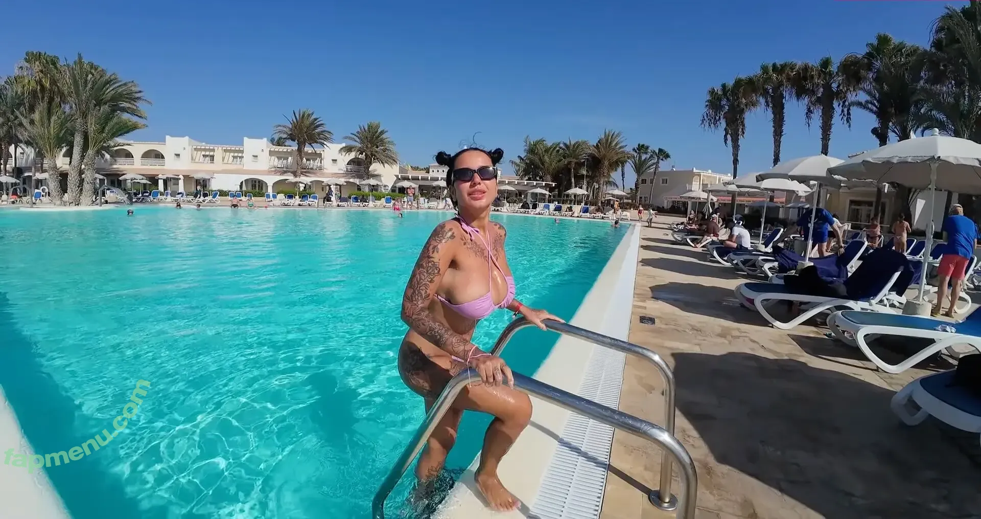 Reallifecam nude photo #0511 (Reallifecam)