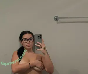 Realrissa / itsreallyriss / realrissa777 / thereallrissa nude photo #0001