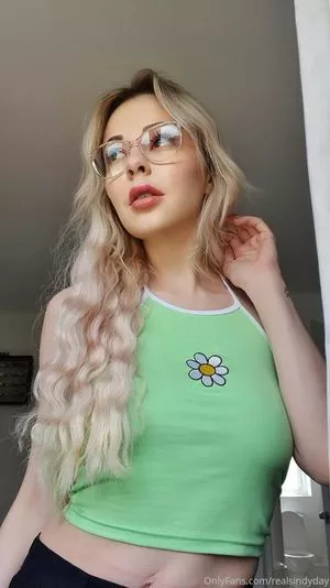 realsindyday / realsindyy nude photo #0017