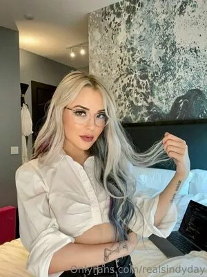 realsindyday / realsindyy nude photo #0184