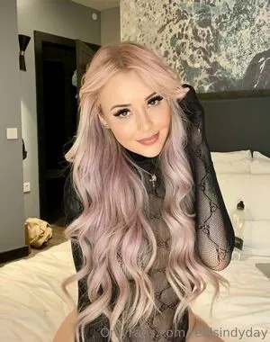 realsindyday / realsindyy nude photo #0193