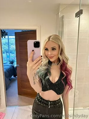 realsindyday / realsindyy nude photo #0207