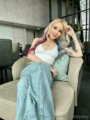 realsindyday / realsindyy nude photo #0213