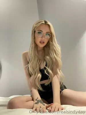 realsindyday / realsindyy nude photo #0382