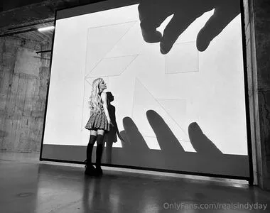 realsindyday / realsindyy nude photo #0522