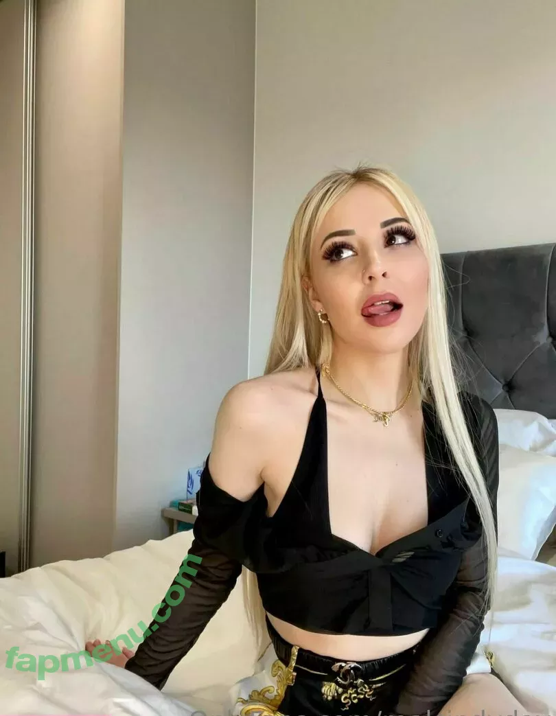 realsindyday nude photo #0217 (realsindyy)