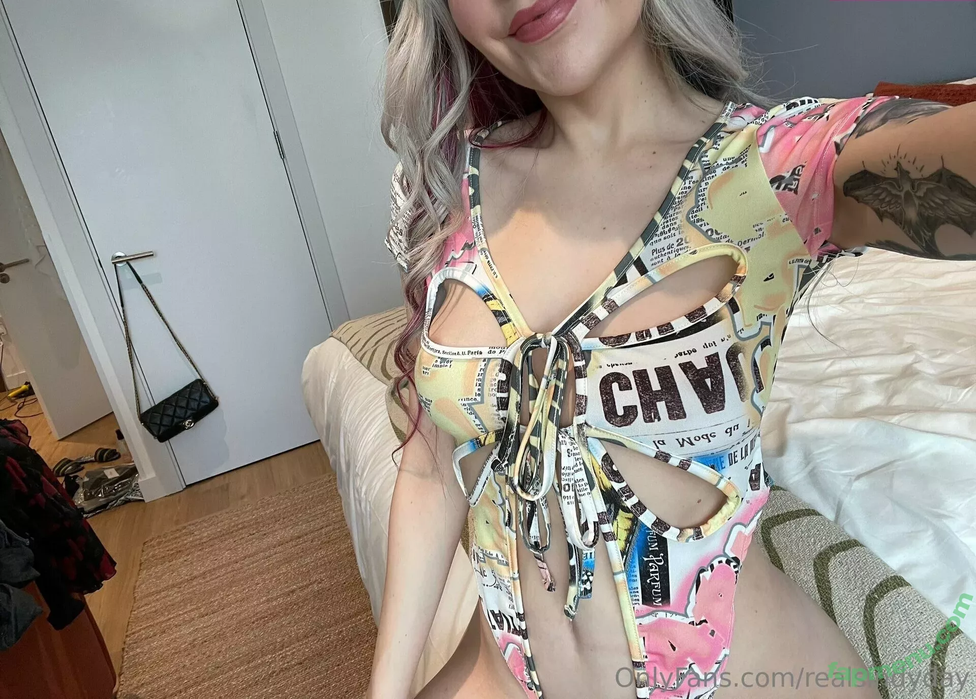 realsindyday nude photo #0437 (realsindyy)