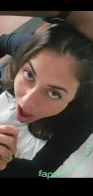 Realtor Laura / realtor_laura nude photo #0005